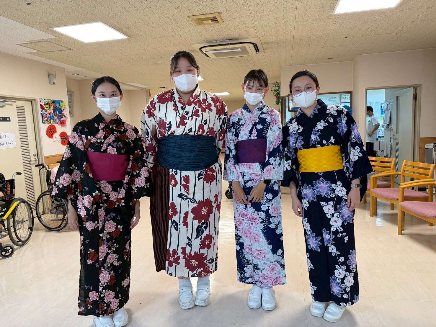 圖說二：學生穿著浴衣參與文化體驗，感受日本長照的人文氛圍。圖：新生醫專提供 0