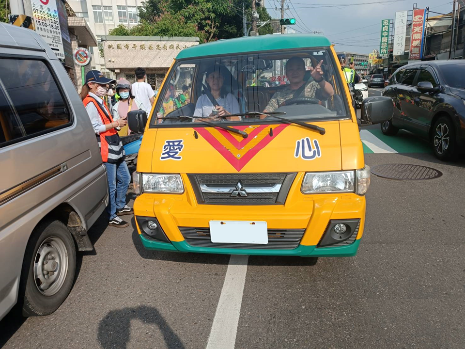 中壢監理站稽查學生交通車 這項違規最常見 12345644 1
