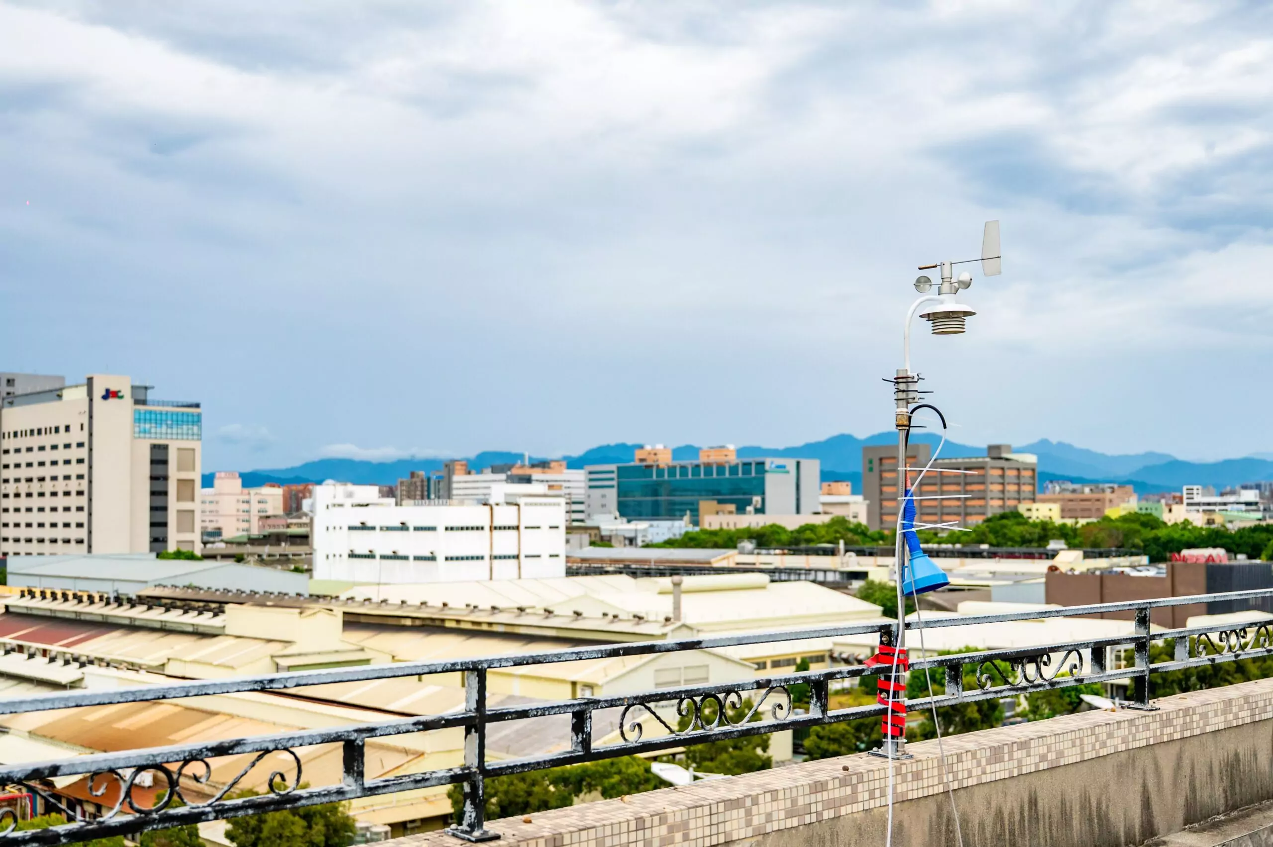 中央、地方合作呼吸健康 首個「兒少校園空品防護網」落地桃園 中央、地方合作呼吸健康 首個「兒少校園空品防護網」落地桃園