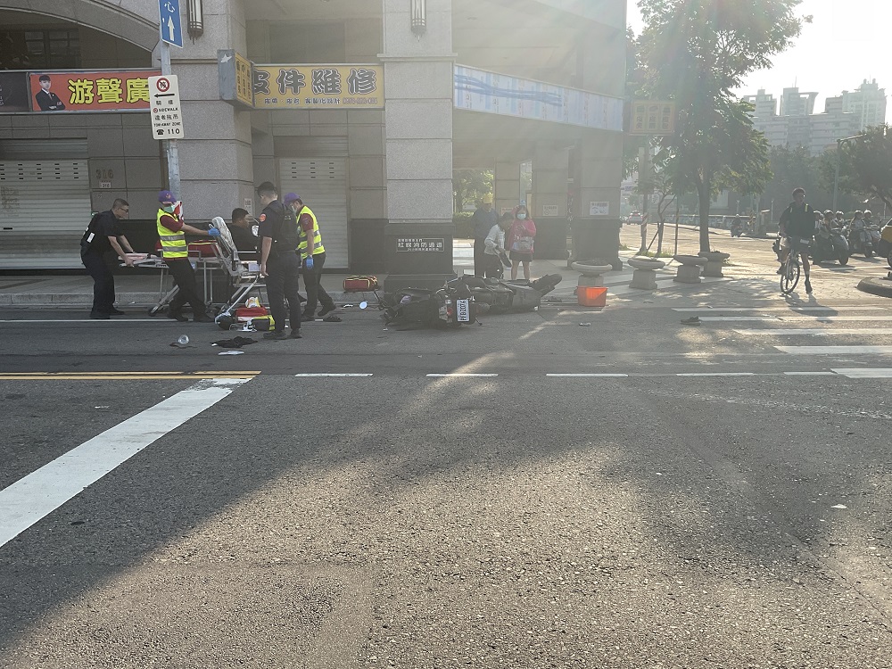 【有片】中壢無照翁左轉與直行機車碰撞 送醫宣告不治 222IMG 1959 0