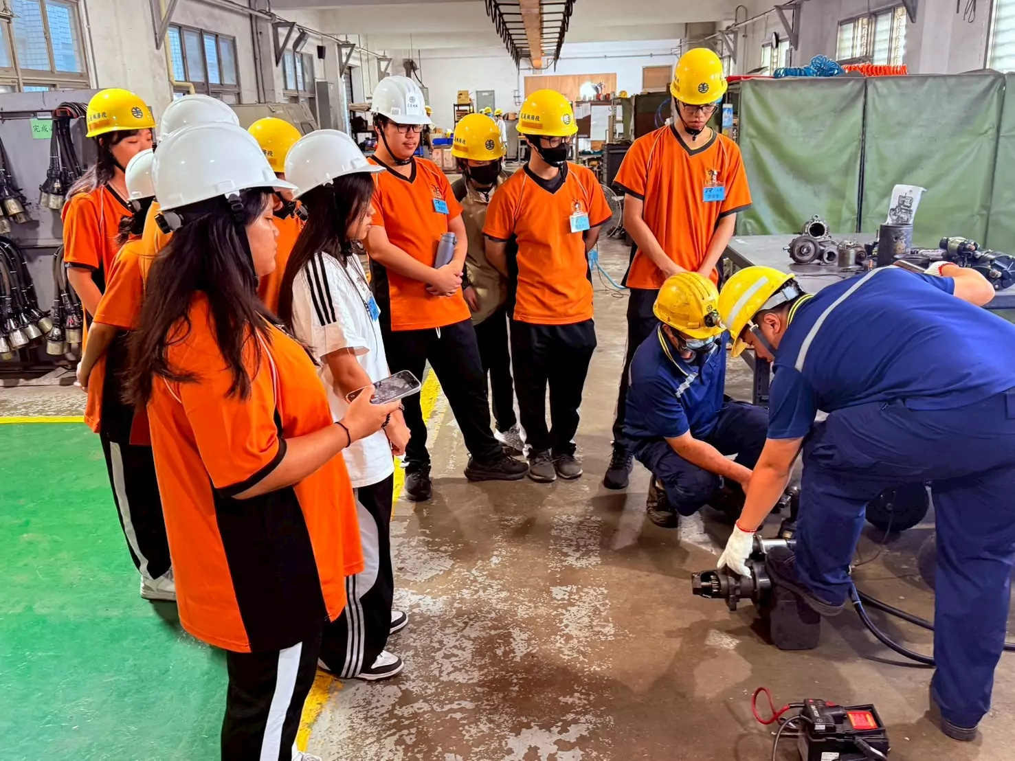台鐵東區鐵道實習營登場 學子走入第一線深度體驗運務、機務 台鐵東區鐵道實習營登場 學子走入第一線深度體驗運務、機務