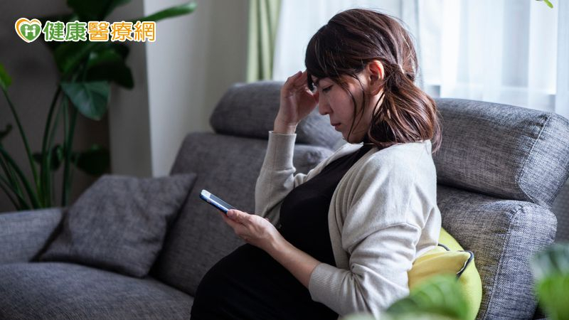 研究:孕婦社群媒體使用量增!負面影片頻繁推送 恐加劇孕期焦慮