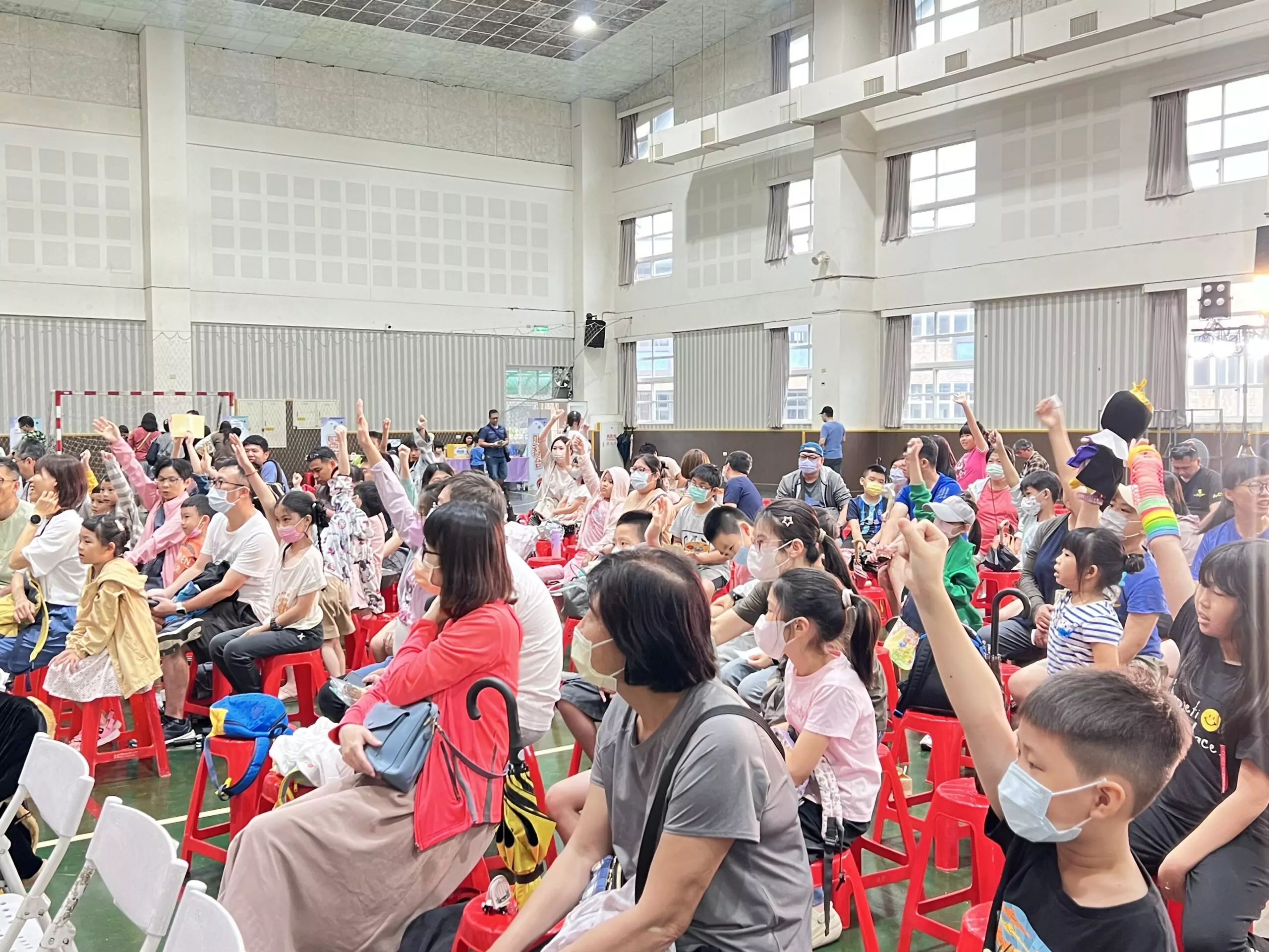 《謊言卡布奇諾》八德國小登場 帶領孩童學習道德觀念 《謊言卡布奇諾》八德國小登場 帶領孩童學習道德觀念