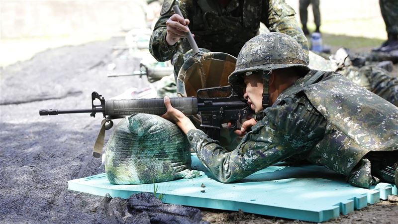 成功嶺18歲新兵遭步槍擊中 左眼當場粉碎