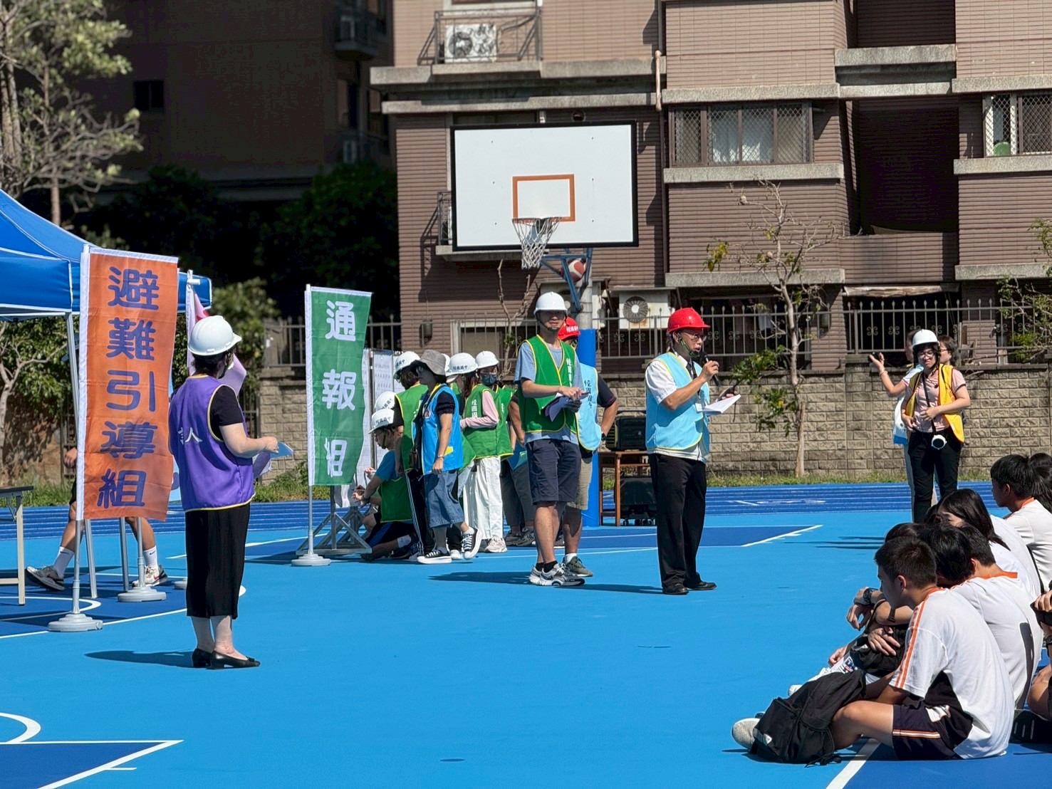 地震警報響起!921防災日演練臨場感十足 經國國中師生展現紀律迅速疏散 643985