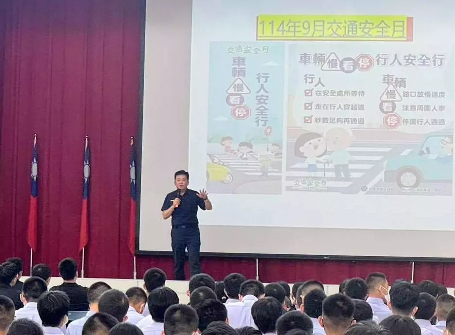 蘆竹警結合海巡署宣導交通安全 推廣人本交通與停讓文化 680830