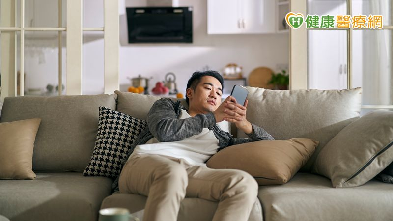 越來越難以集中?小心變「爆米花腦」!醫授4招放下手機 重拾專注力