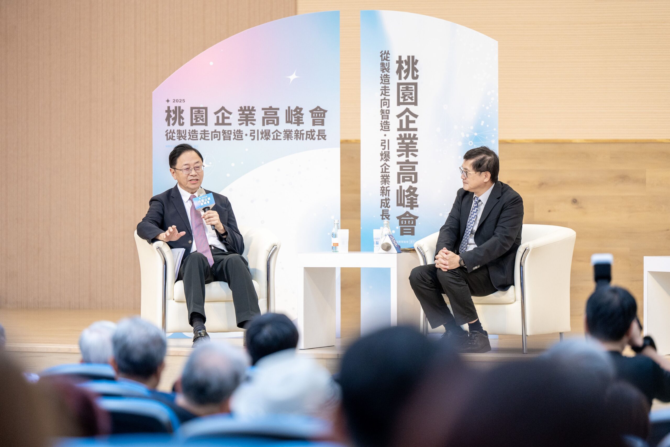 張善政推動智慧產業學院 協助企業轉型升級 6ebeeb4b b7bd 42c4 8153 54ac4c534b03 scaled
