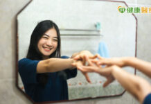 每天練習自我對話 掌握技巧擺脫不安全感與負面思維