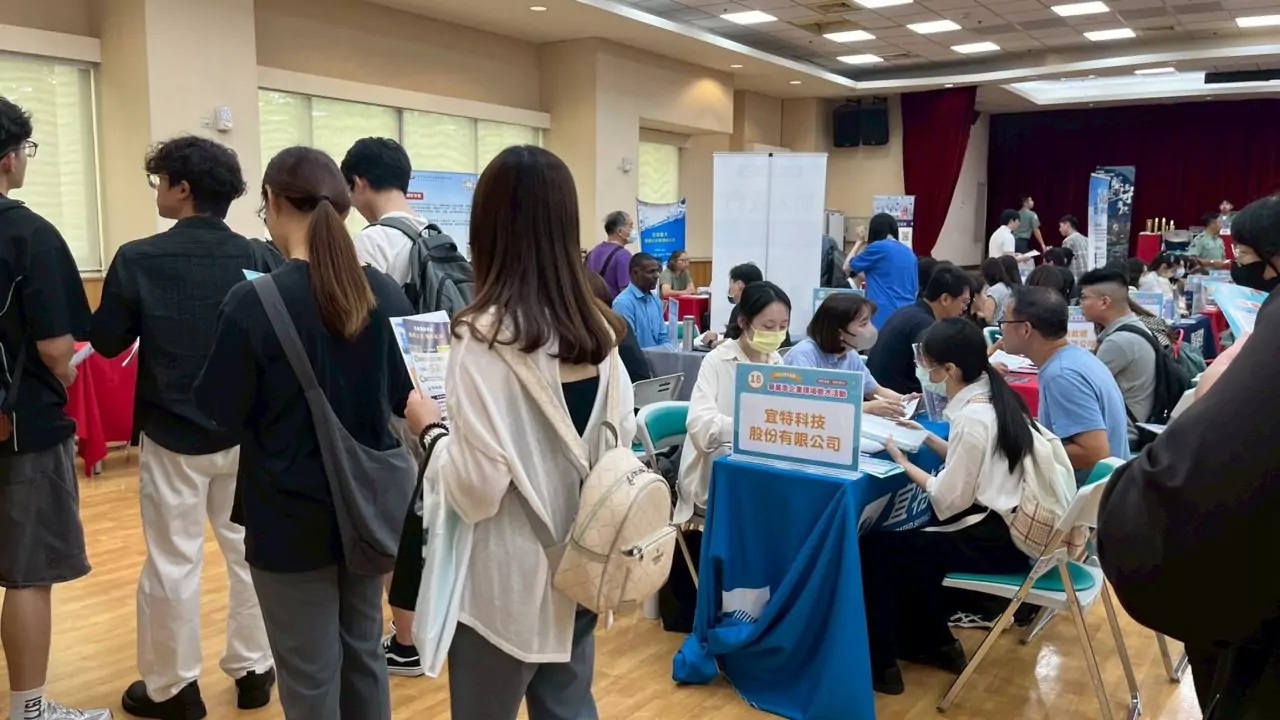 桃園10月徵才活動準備開跑!6場次時間、地點一次看 桃園10月徵才活動準備開跑!6場次時間、地點一次看