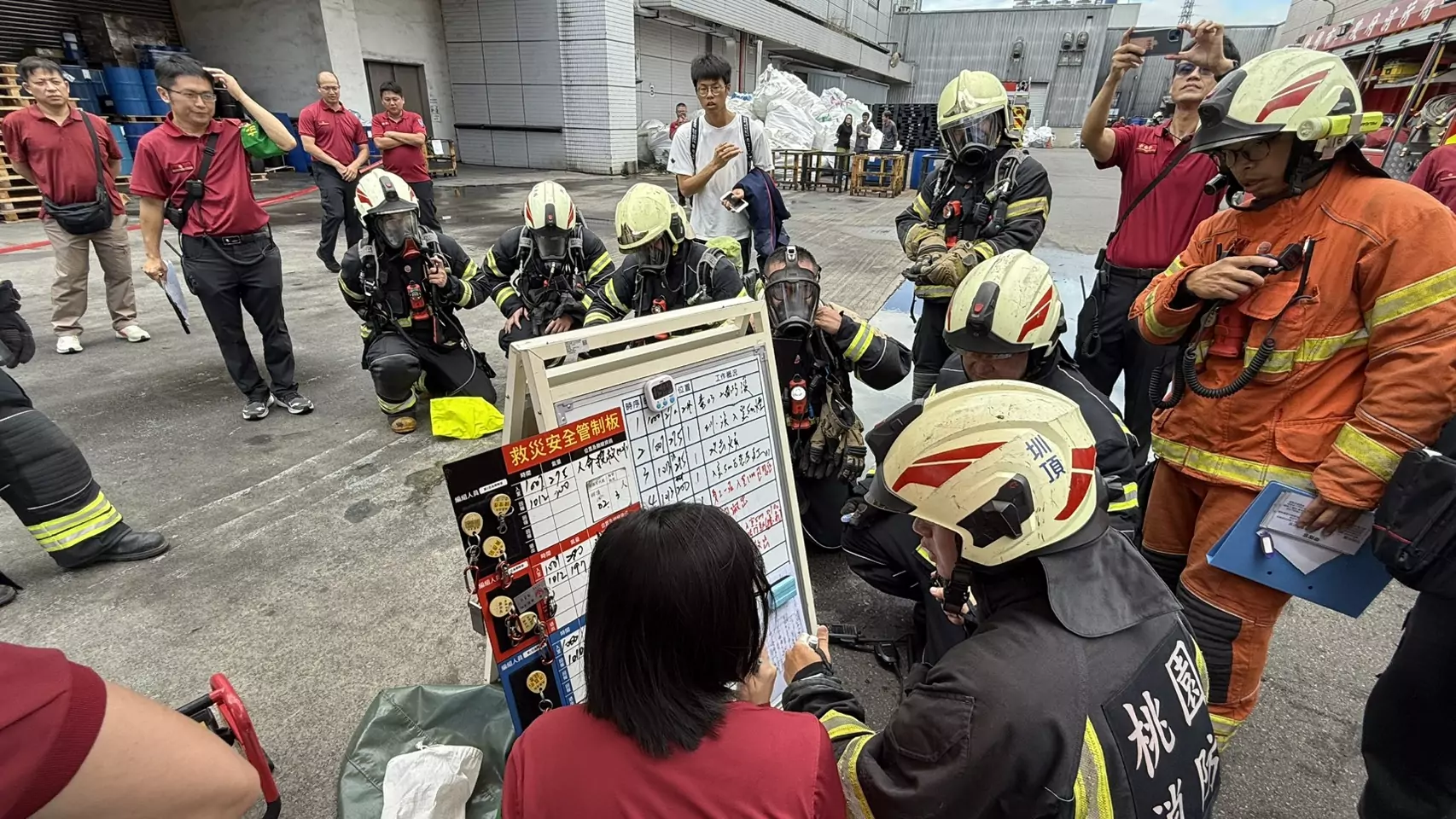 桃消圳頂分隊攜手科技大廠 火警演練逼真登場 S 19193913 0