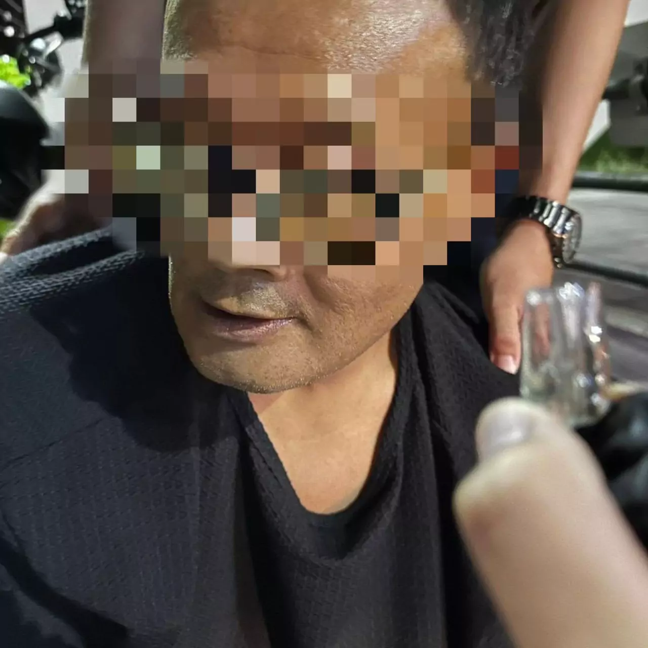 酒駕被吊照還騎車 遇警丟出「這一物」當場遭逮 酒駕被吊照還騎車 遇警丟出「這一物」當場遭逮