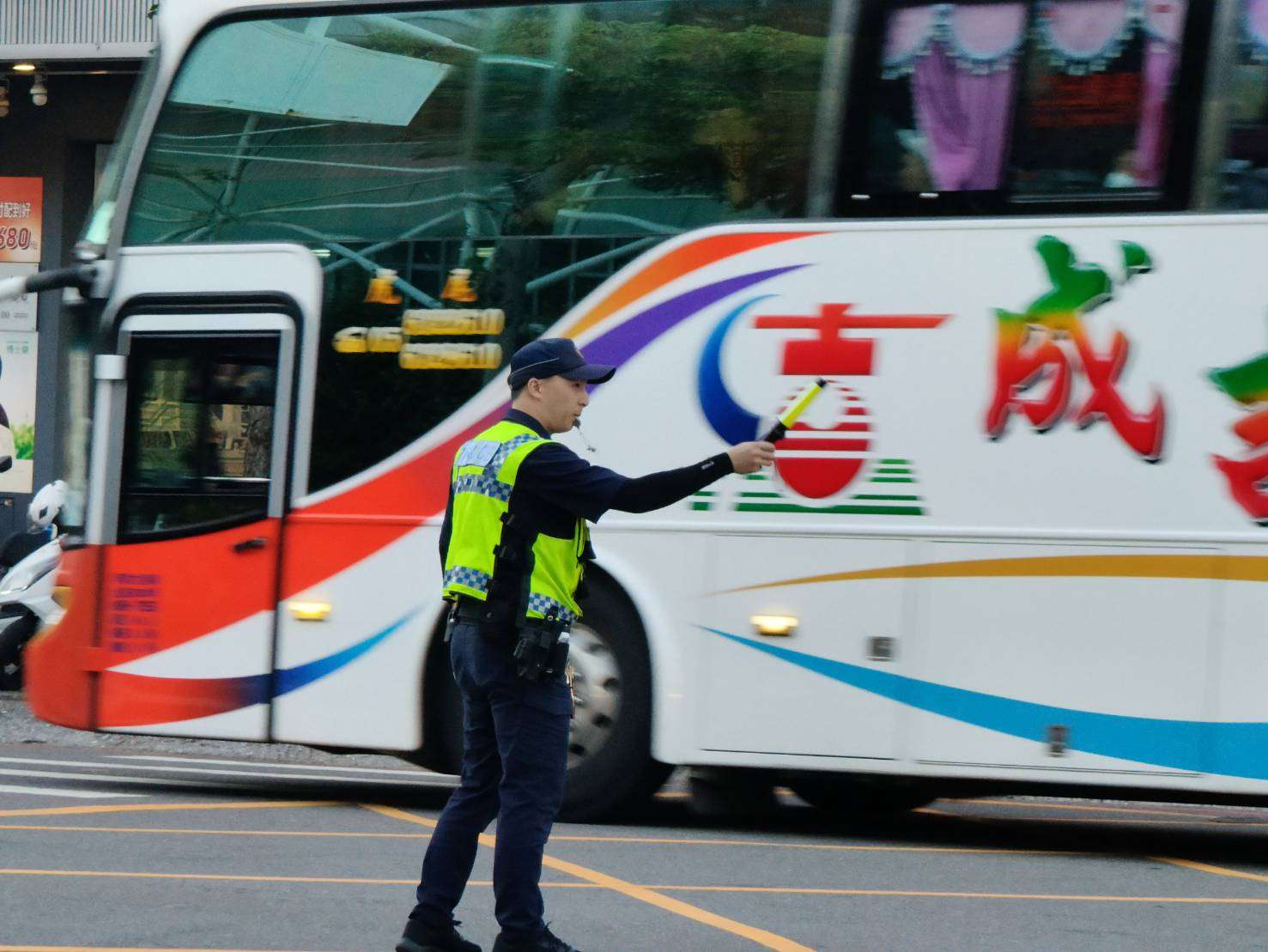 迎接教師節3天連假 桃園加派警力疏導交通