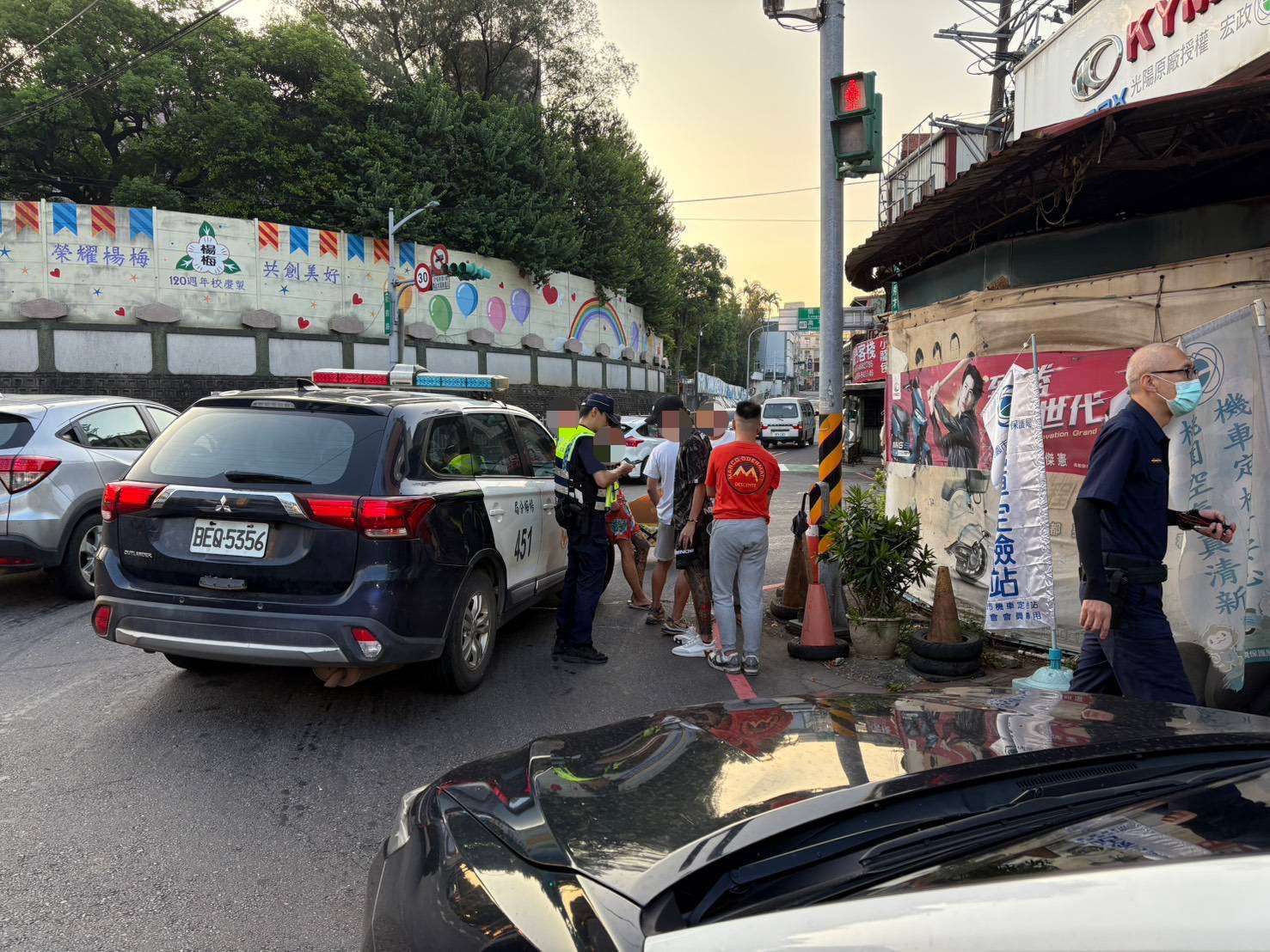 楊梅改裝猴凌晨車聚擾民 吞13張罰單 S 76275890 0