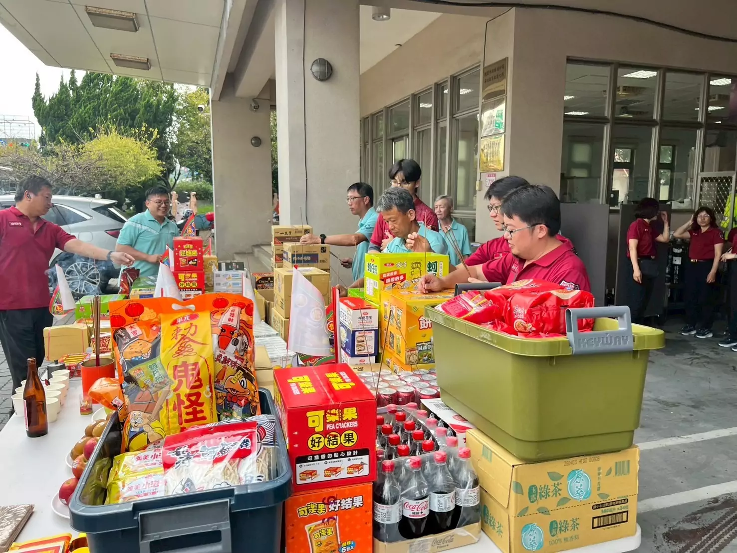 桃消龍潭分隊普渡祭典祈求風調雨順 不忘提醒用火安全 S 9945109 0