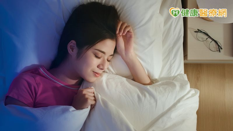 鬼剃頭、爆痘、膚色暗沉?中醫揭:靠美容覺重拾好氣色