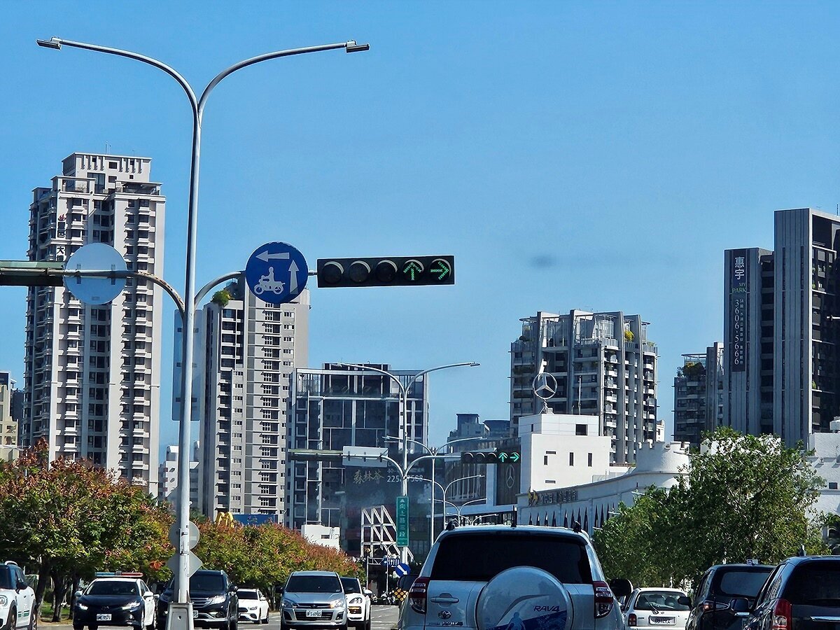 央行堅守房市管制 專家籲業者慎防「資金斷鏈系統性效應」!