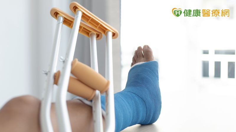 40歲男6成皮膚燒燙傷命危！「雙療法」成功搶回一命