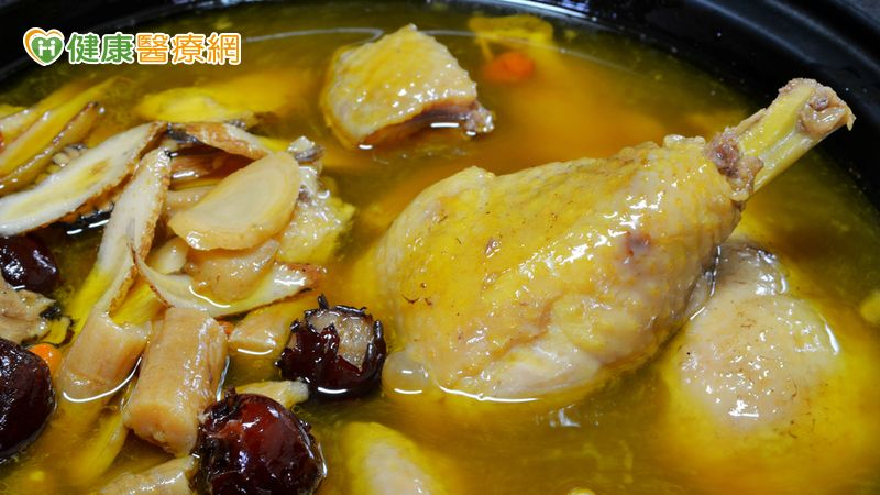 總鋪師失智了 「生活處方箋」喚起燒酒雞好滋味