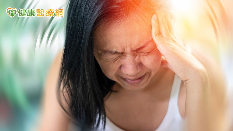 中年婦女眩暈反覆2年 竟是「1生活習慣」惹禍
