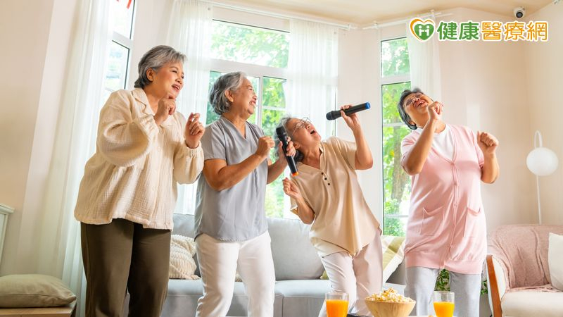 打麻將防失智?醫:給大腦新刺激才是重點 唱歌跳舞也能健腦「存腦本」