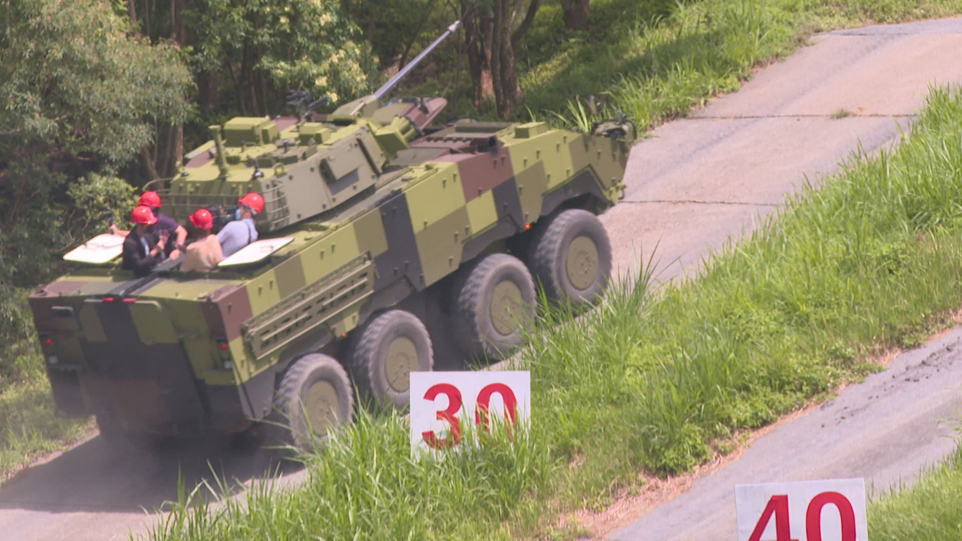 雲豹8輪甲車撞傷下士!內臟破、大出血救回 軍方回應了