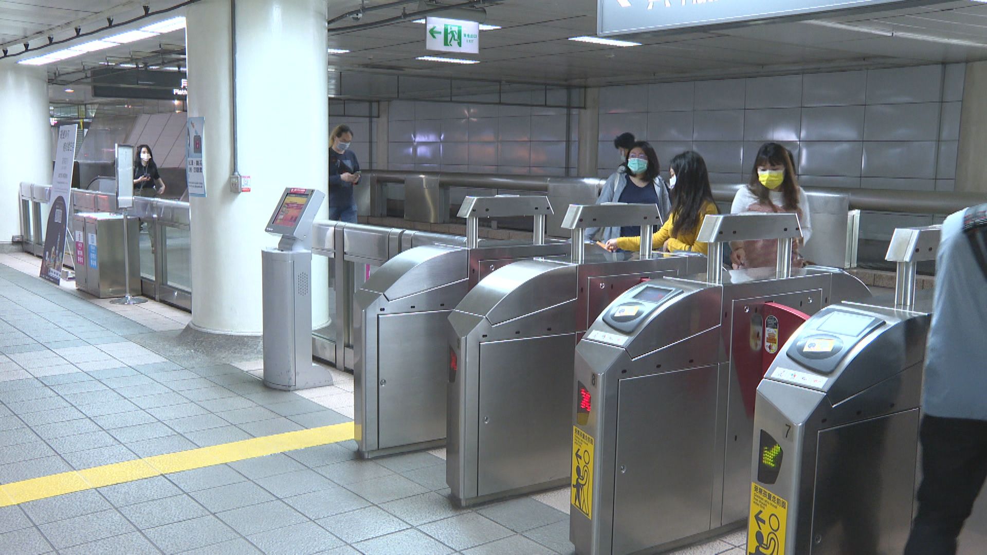 傳學童倒站內沒人敢扶!北捷闢謠:假消息 網揪疑為中國地鐵