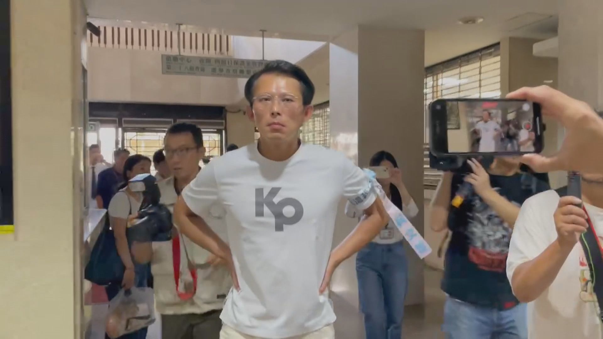 柯文哲願交保重獲自由 黃國昌籲北檢「別再抗告」丟人現眼