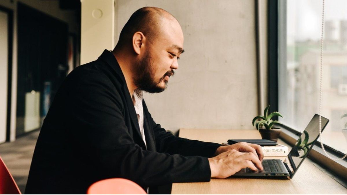 《返校》編劇蔡坤霖回應性騷指控 高雄市文化局解除課程契約