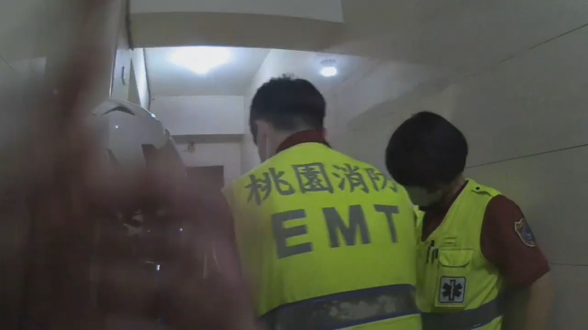 驚悚情殺！女被砍近30刀 恐怖割頸奔超商2／桃園情侶爆口角砍人　女友遭割頸逃到超商求救