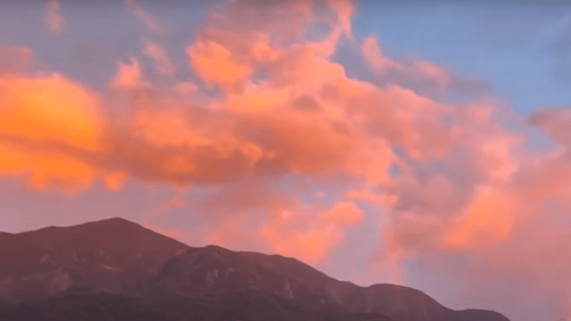 樺加沙陸警解除 新颱博羅依將生成3/颱風奇景!「雙彩虹」出現機率億分之一 中彰滿天火燒雲