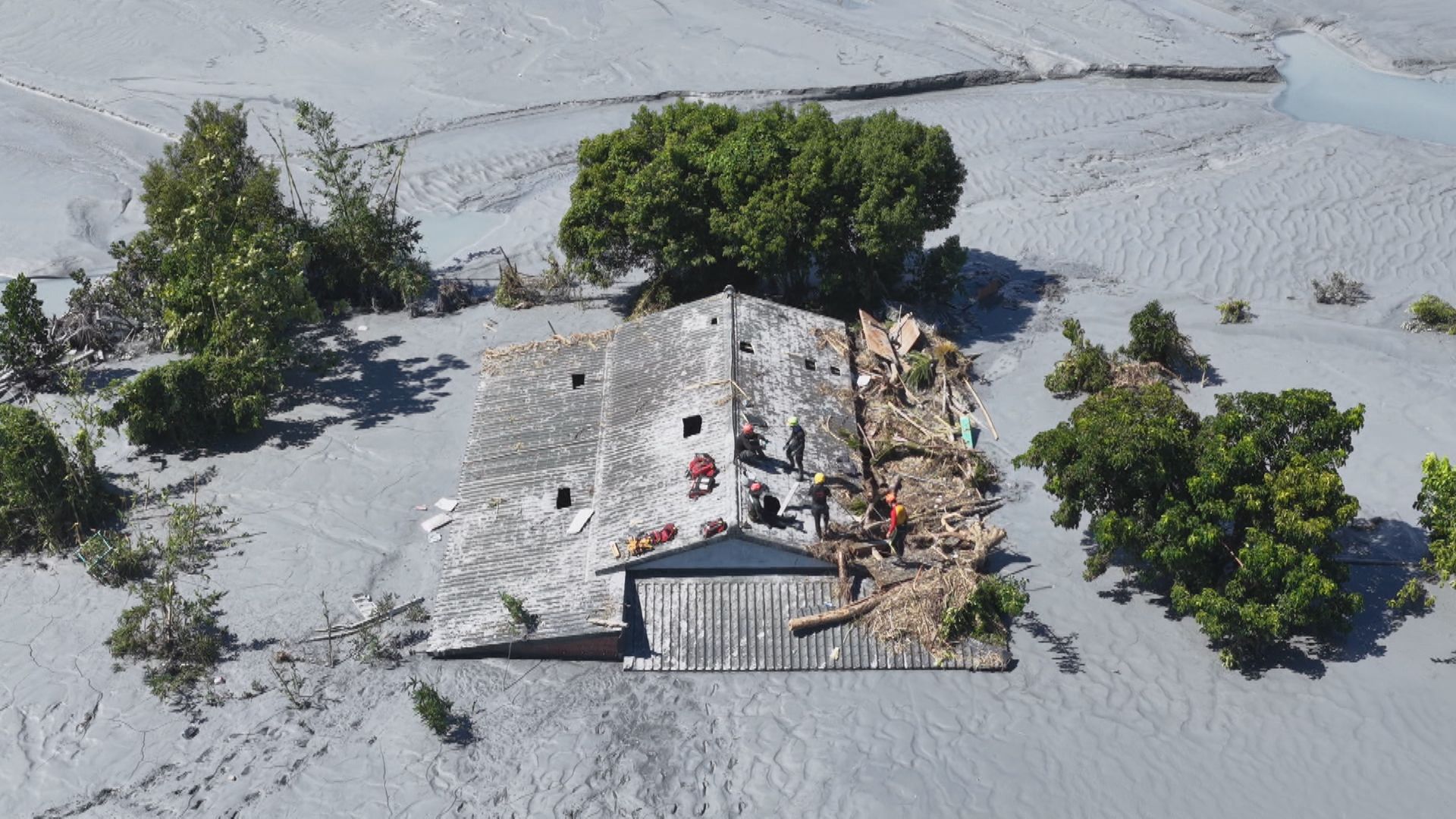洪災重創、南橫路斷 花蓮光復鄉、台東霧鹿村、利稻村9/26停班停課