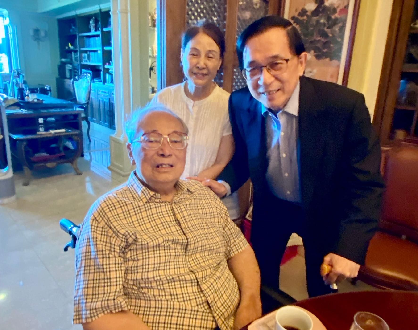 悼政黨輪替後第一位行政院長 陳水扁謝張俊雄:貢獻良多