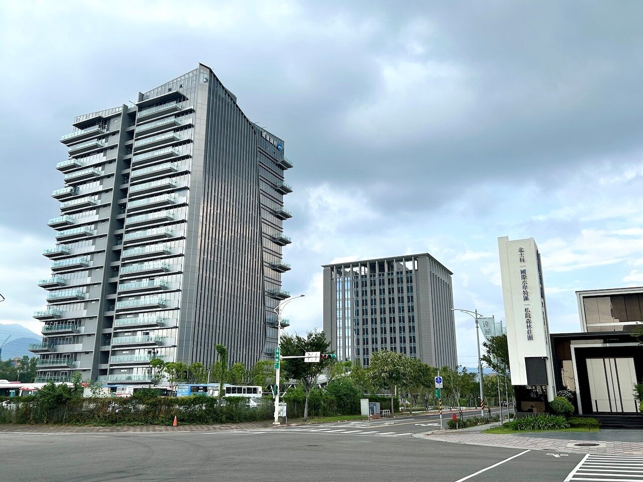 前8月建商購地金大減52% 「情勒央行」失敗雪上加霜