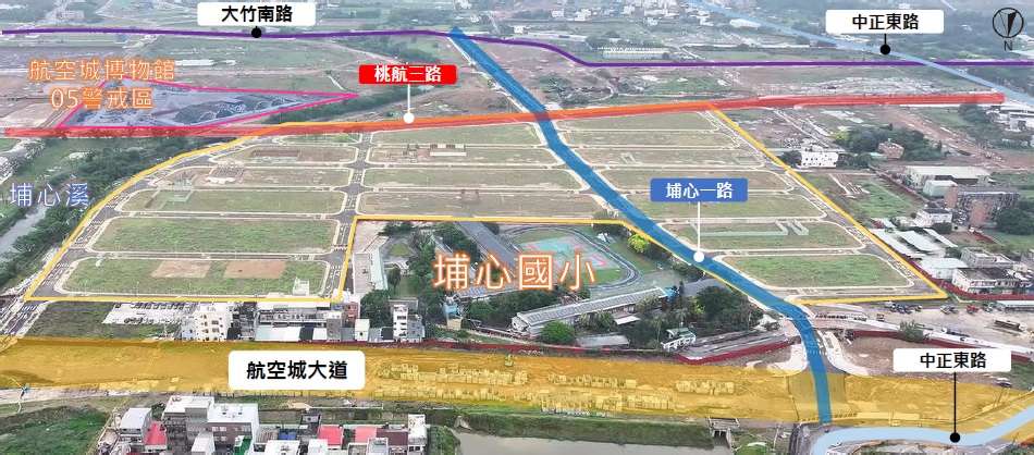 桃園航空城優先開發區進入驗收階段 安置戶新家逐漸「冒出頭」 桃航三路及埔心一路暨埔心國小周邊安置街廓空拍圖 0