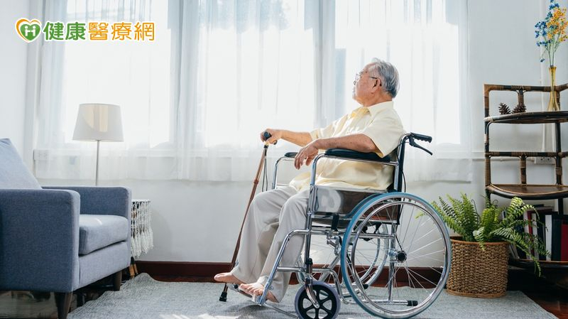 八旬翁行動認知突退化懷疑巴金森 一查竟是「大腦動靜脈畸形」