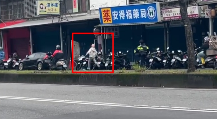 【有片】通緝犯棄車狂奔遭追捕 龜山警一查他還有「這身分」 1761550982111