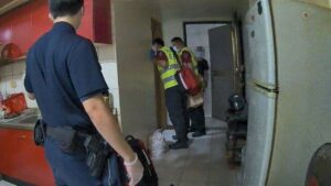 桃園獨居男在家失去意識多日 朋友報警撿回一命