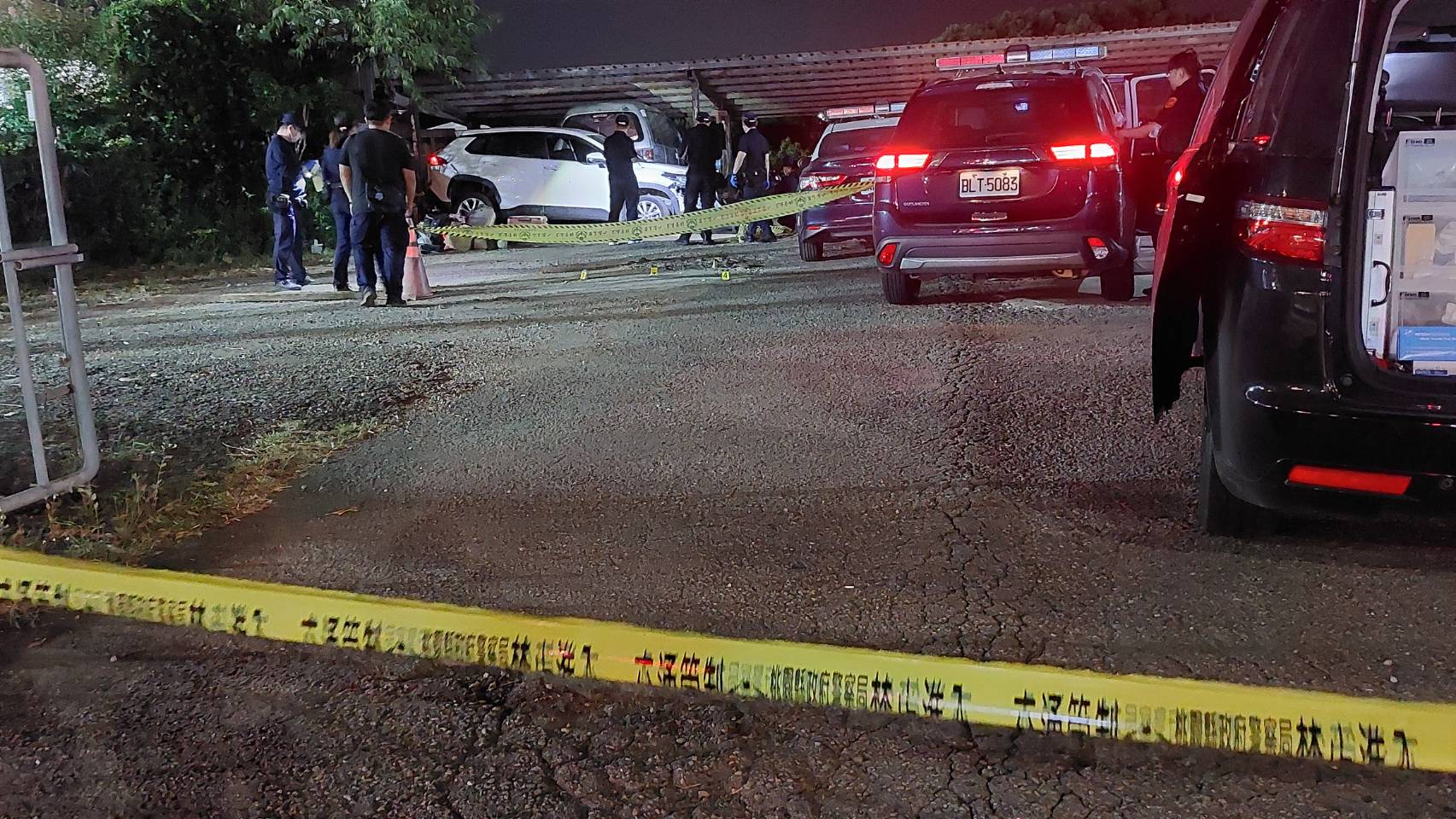 【有片】通緝犯藏桃園拒捕逃竄!妻竟駕車撞警車右腿慘中彈 2332504 0