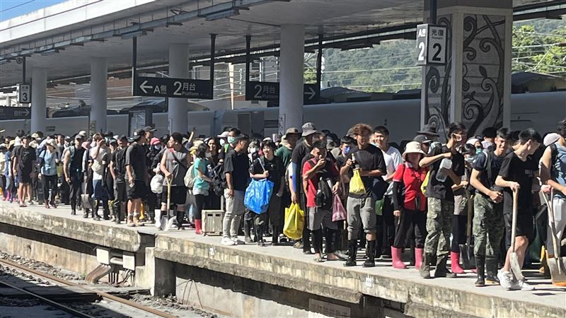 鏟子超人怎麼集結?竟是他一句話促成