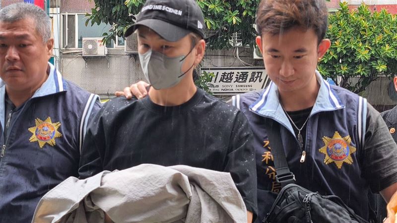 Energy書偉捲入閃兵案遭拘提 認想自首但會怕