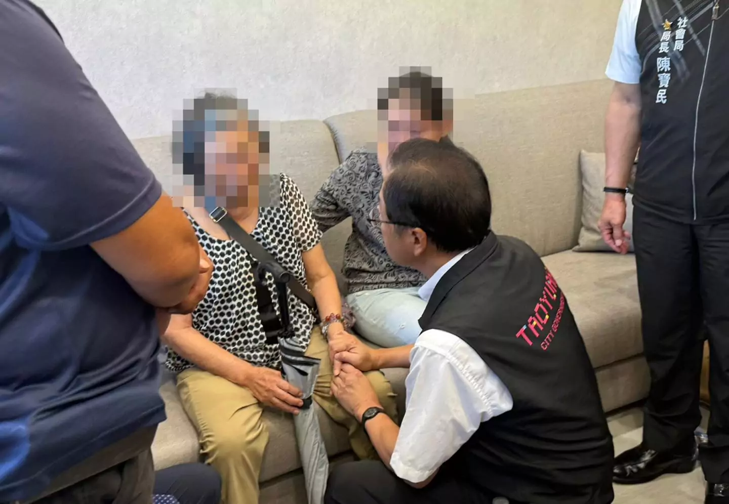 張善政慰問「挖土機超人」家屬 桃市府將提供必要協助 張善政慰問「挖土機超人」家屬 桃市府將提供必要協助