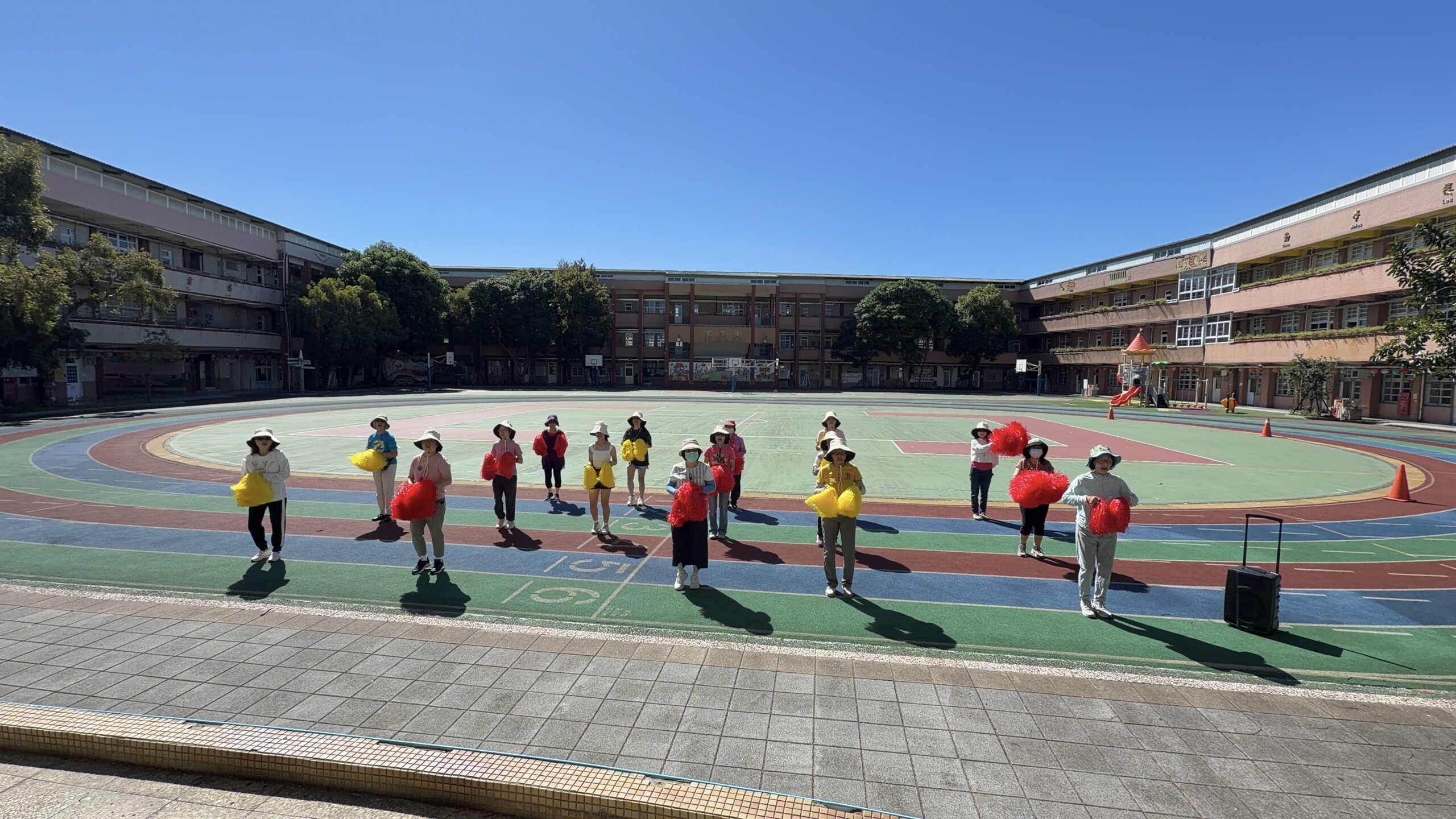 桃市山頂國小60周年校慶10/18登場 退休教師、校友將重現「鼓花隊」精彩表演 654707 0 scaled