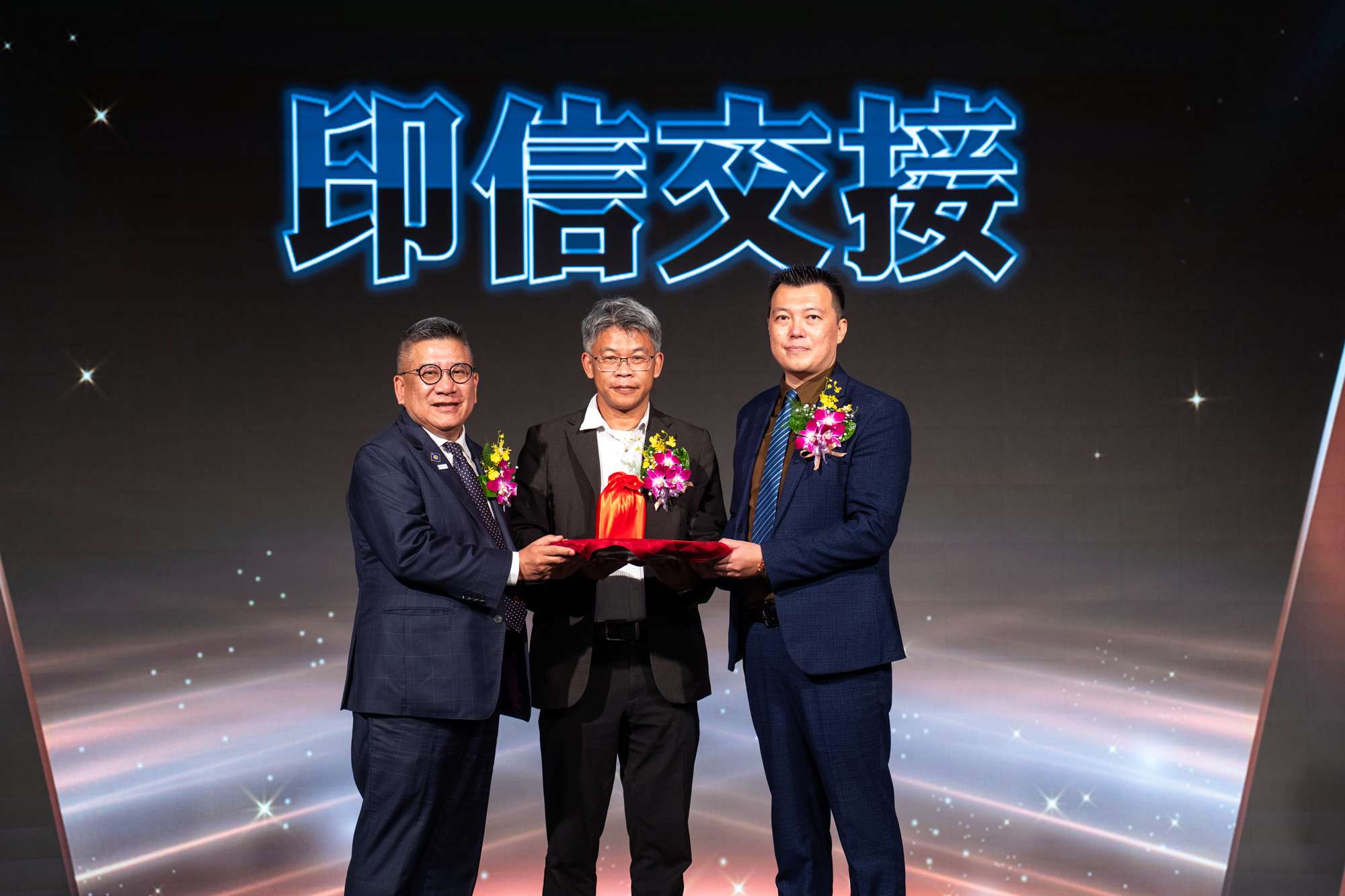 租賃住宅全聯會第三屆理事長交接 劉貞君宣示「共築安居台灣」新願景 6939B9EE C25A 4AD3 8734 7DD6C72F45FA