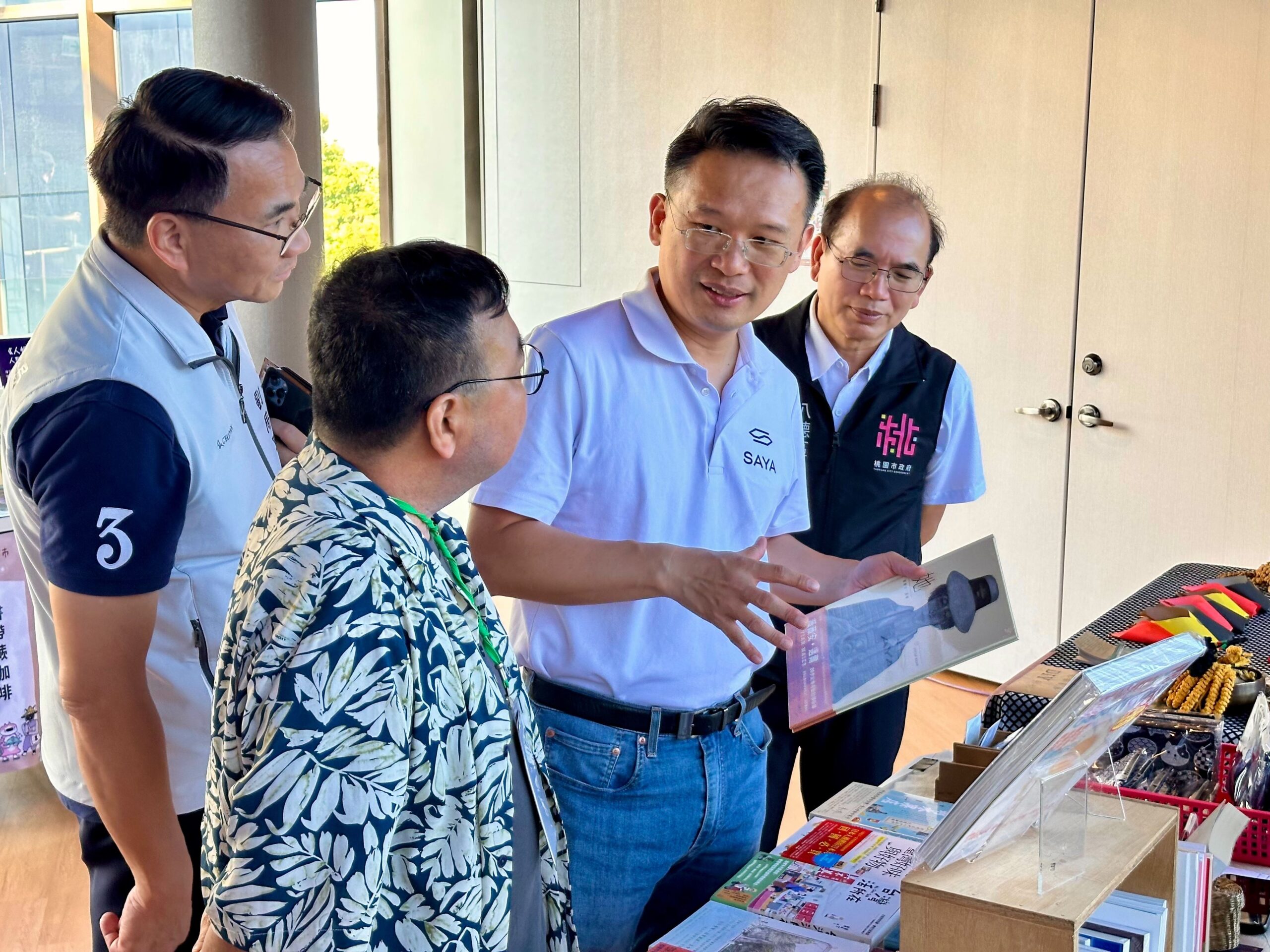 蘇俊賓出席「閱讀風土與書市」開幕活動 支持在地獨立書店 74f68b84 e9a7 4ebc 8107 7e1a2a3dbdb5 scaled