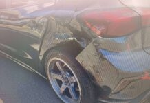 【有片】八德小客車擦撞失衡險翻覆 驚險畫面曝