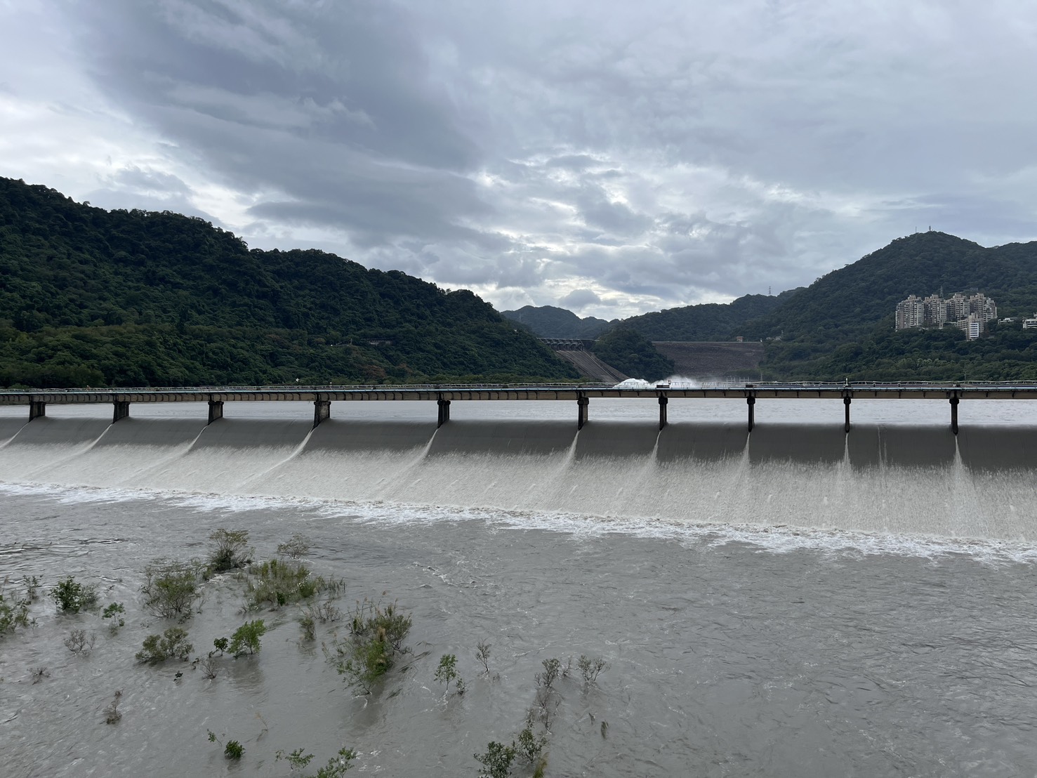 北台灣豪雨不斷 北水分署:桃園石門水庫進帳8050萬噸 S 23552051 0
