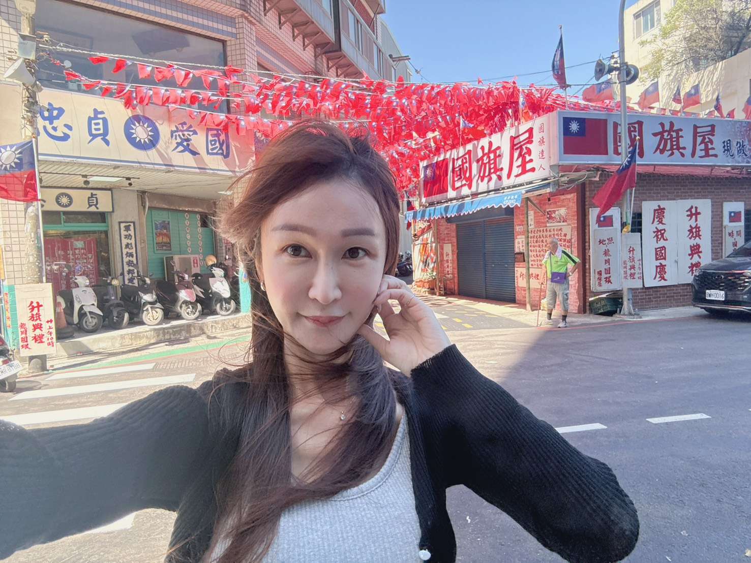 龍岡國旗屋升旗典禮展現愛國精神 黃瓊慧籲桃園民政局協助延續傳統 S 385384618 0