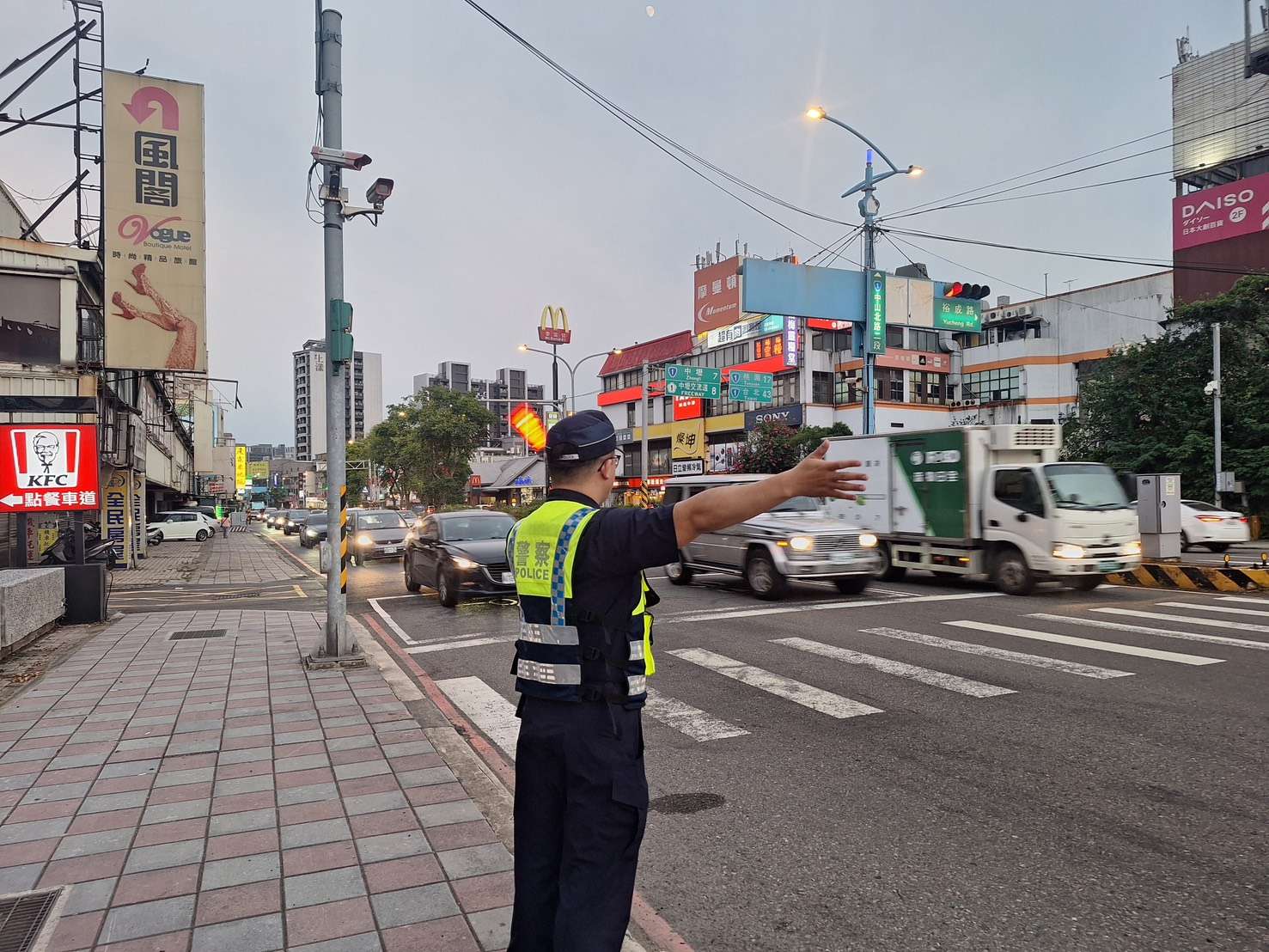 永安漁港南岸停車場施工封閉 楊梅警:連假出遊改停這裡 S 76898325 0