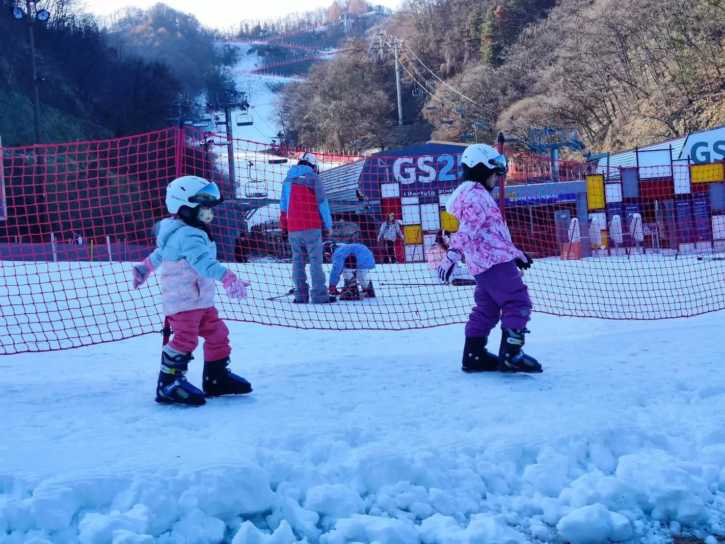 暢遊首爾!暢遊旅行社韓國滑雪+韓服宮殿冬遊開賣 限時最低2萬元有找 瘋狂搶訂中 暢遊首爾!暢遊旅行社韓國滑雪+韓服宮殿冬遊開賣 限時最低2萬元有找 瘋狂搶訂中